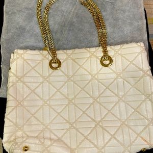 Women shoulder bag, used very lightly on occasion